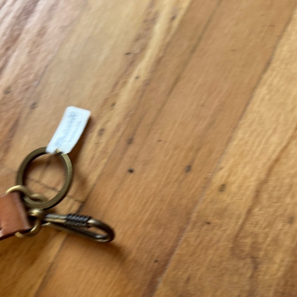 NWT Madewell Leather Keychain with Metal Clasp - Picture 4 of 4